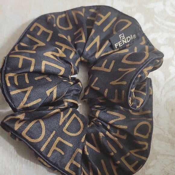 FENDI SCRUNCHIE NWOT - Picture 1 of 2